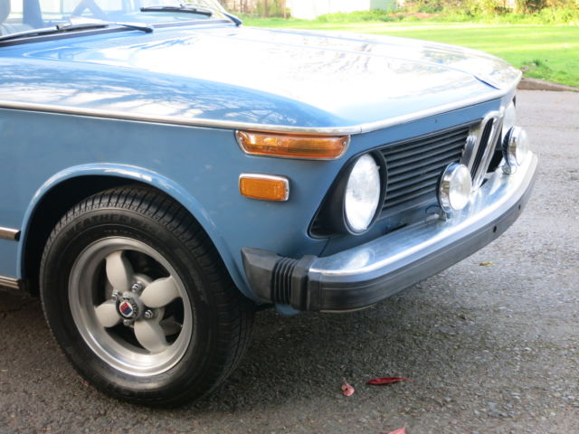 1975 Blue BMW 2002 cp