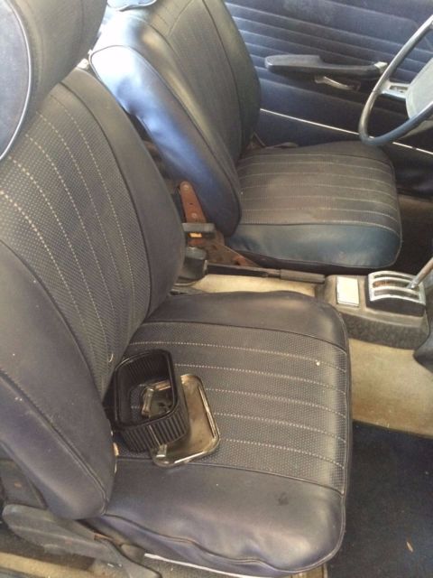 1975 Silver BMW 2002