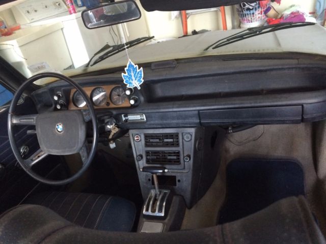 1975 Silver BMW 2002