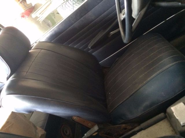 1975 Silver BMW 2002