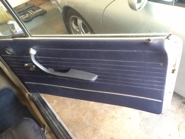 1975 Silver BMW 2002