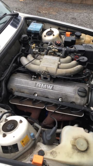 1994 Alpine White BMW 3-Series Sedan