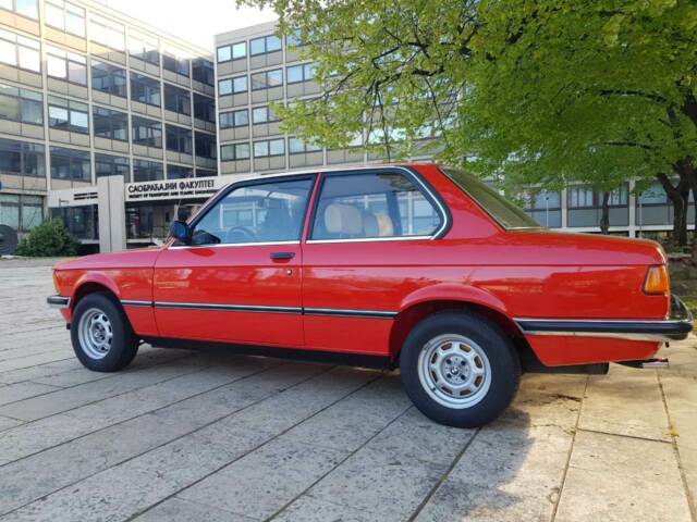 1983 Red BMW 3-Series Coupe