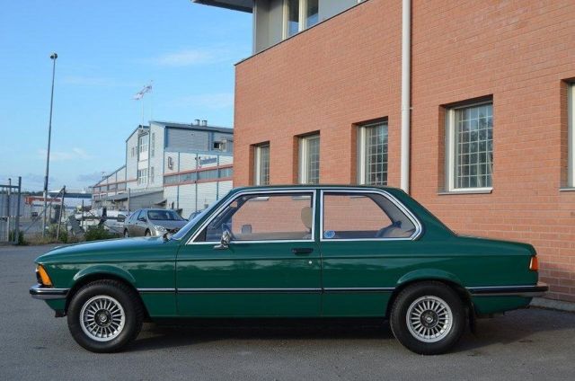 1976 Green BMW 3-Series Coupe