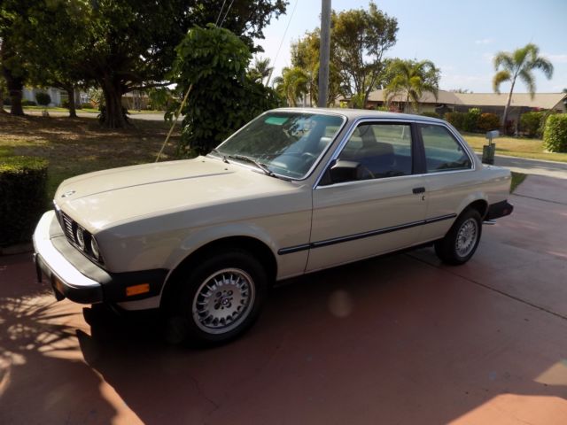 1985 White BMW 3-Series Coupe