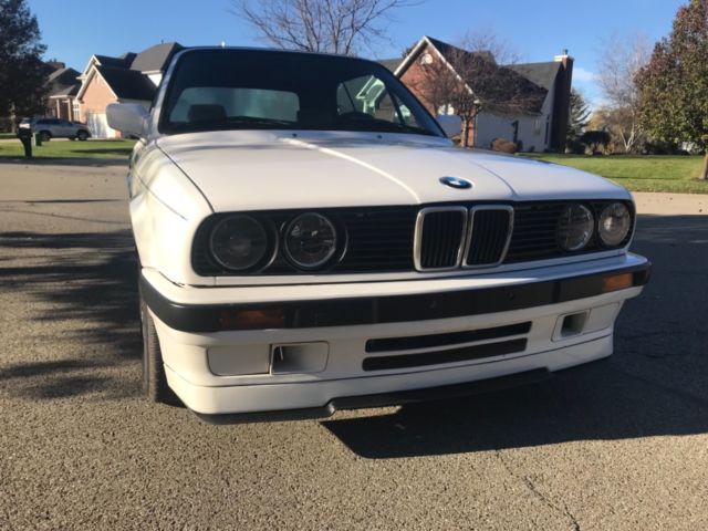 1991 White BMW 3-Series Convertible