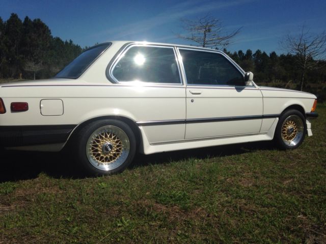 1983 White BMW 3-Series Coupe
