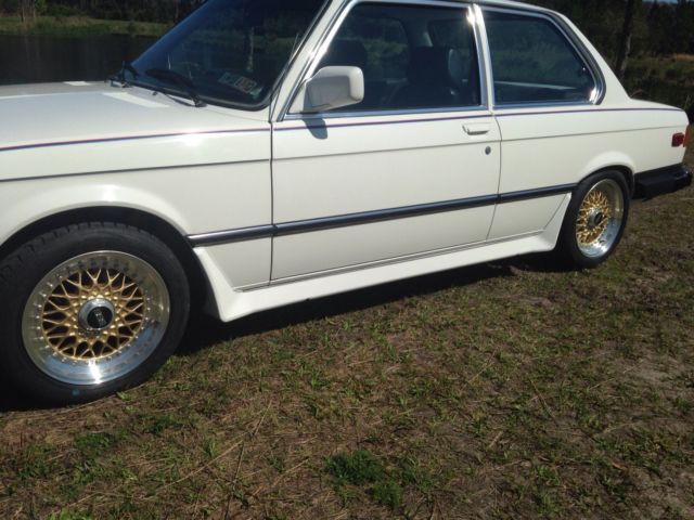 1983 White BMW 3-Series Coupe