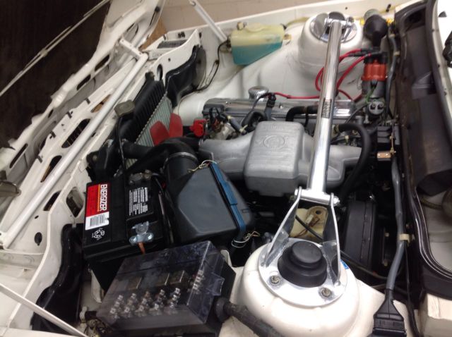 1983 White BMW 3-Series Coupe