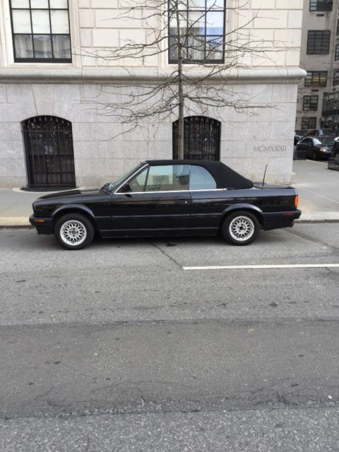 1992 Black BMW 3-Series Convertible