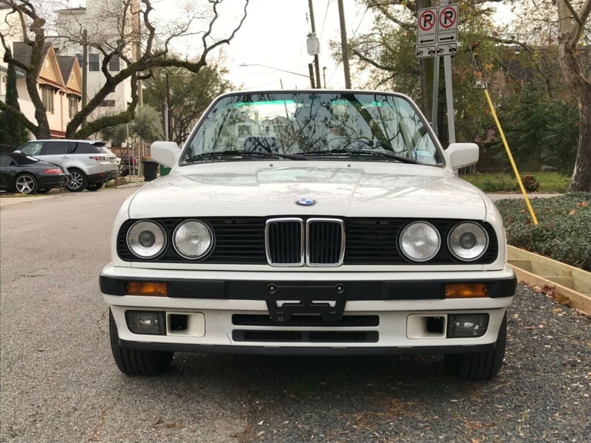 1991 White BMW 3-Series