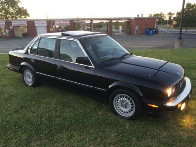 1986 Gold BMW 3-Series Coupe