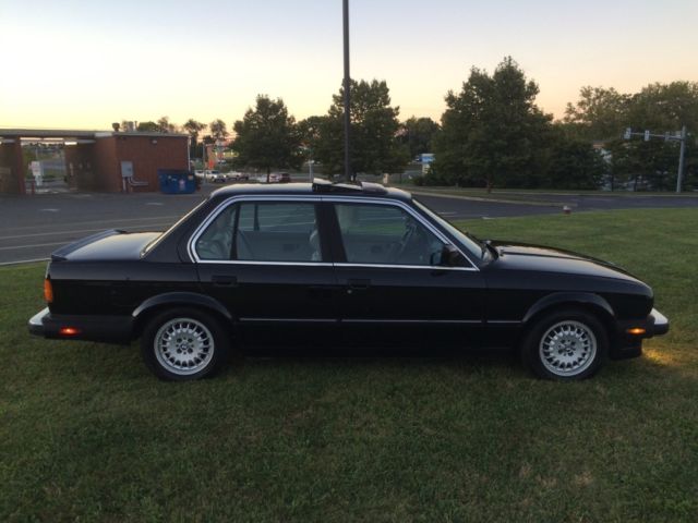 1986 Gold BMW 3-Series Coupe