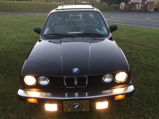 1986 Gold BMW 3-Series Coupe