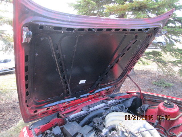 1989 Red BMW 3-Series Sedan