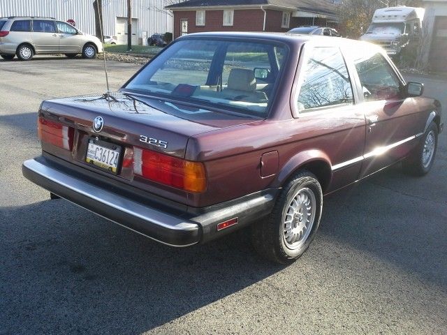 1987 " Dark Maroon metallic " BMW 3-Series 2 door