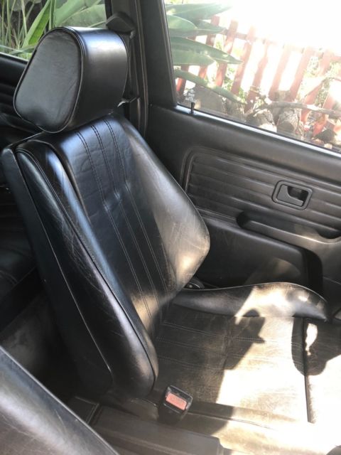 1987 Black BMW 325es STD 2D SEDAN Coupe