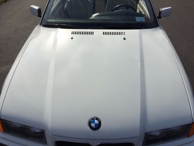 1987 Red BMW 3-Series Convertible