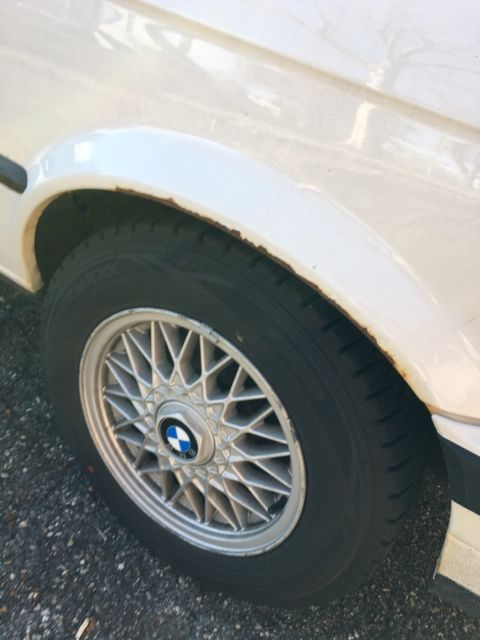 1992 Red BMW 3-Series Coupe