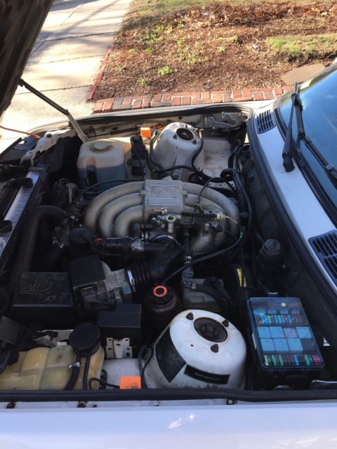 1992 Red BMW 3-Series Coupe