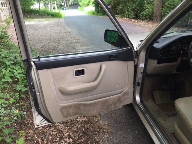 1986 Bronzit BMW 5-Series 4 door sedan