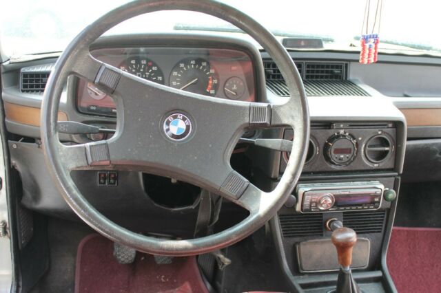 1981 Gray BMW 5-Series Sedan