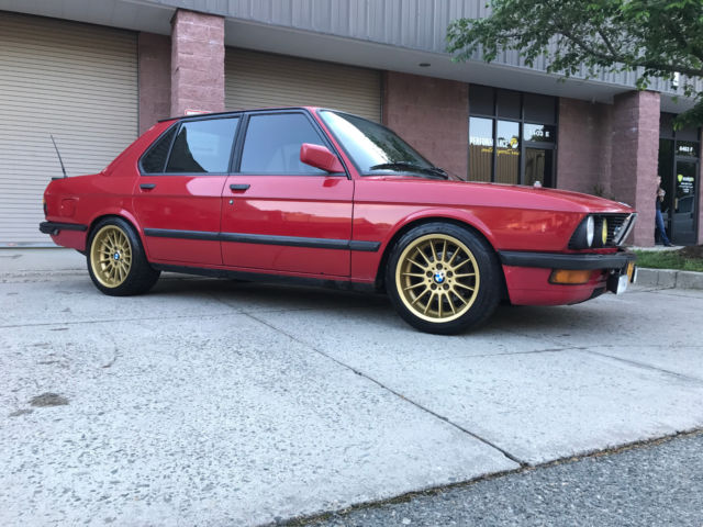 1987 Red BMW 5-Series Sedan