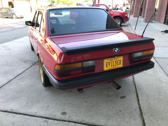 1987 Red BMW 5-Series Sedan