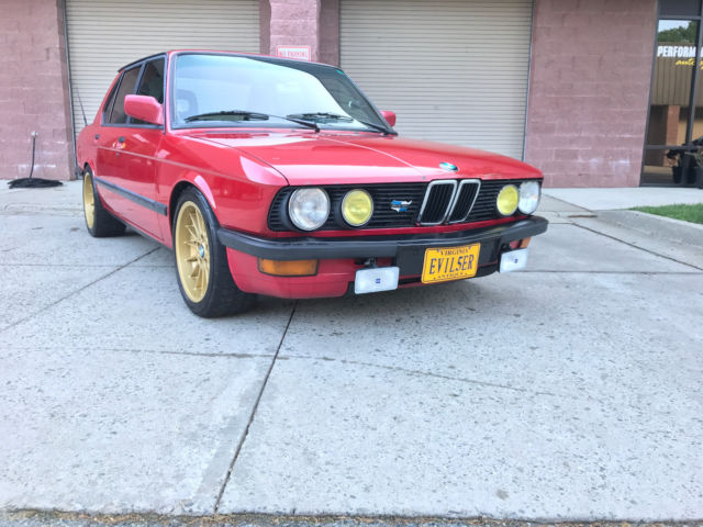 1987 Red BMW 5-Series Sedan