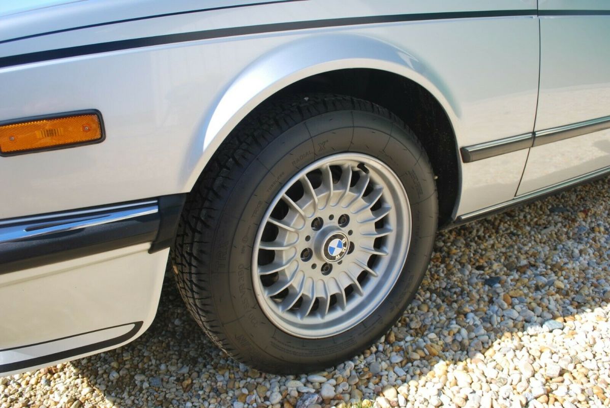 1983 Silver BMW 6-Series Coupe