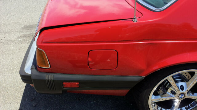 1986 Red BMW 6-Series Coupe