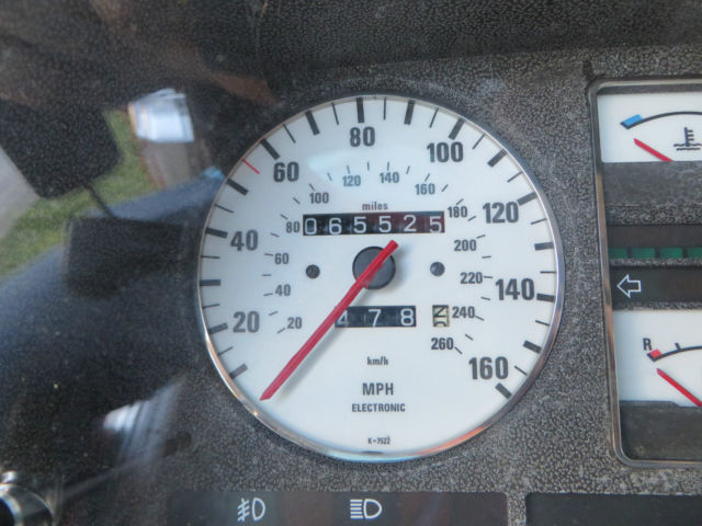 1988 Red BMW 6-Series Coupe