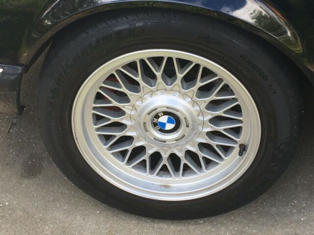 1985 Black BMW 6-Series Coupe