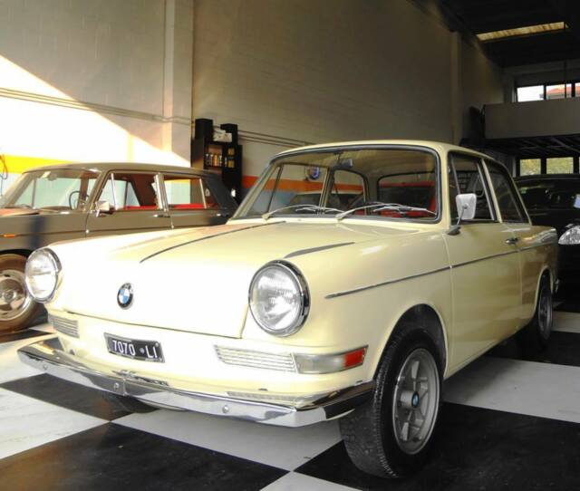 1965 Tan BMW 700