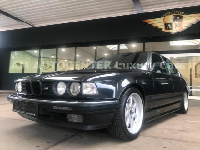 1991 Black BMW 7-Series Limousine