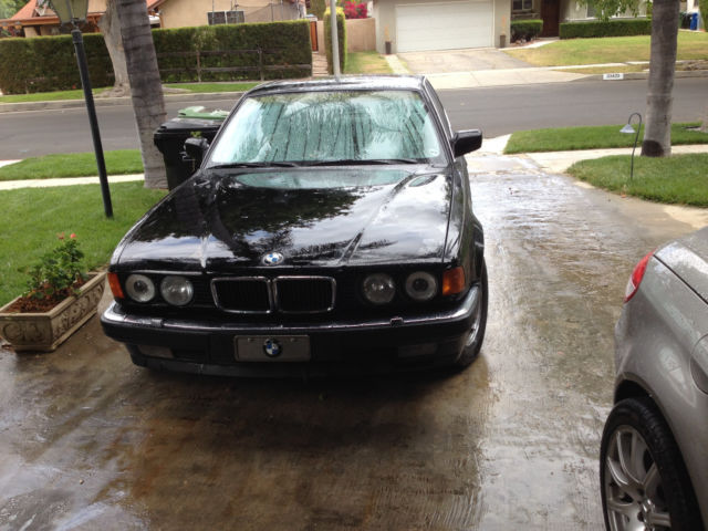 1990 Black BMW 7-Series Coupe