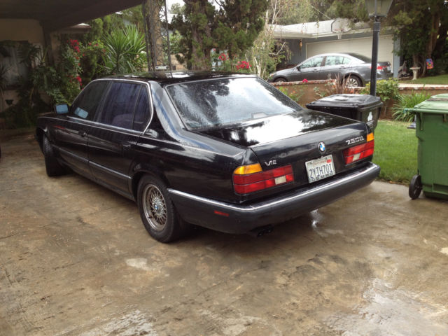1990 Black BMW 7-Series Coupe