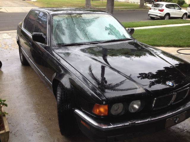1990 Black BMW 7-Series Coupe