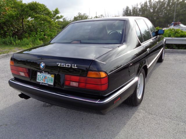 1992 Black BMW 7-Series