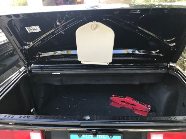 1987 Black BMW 3-Series Convertible