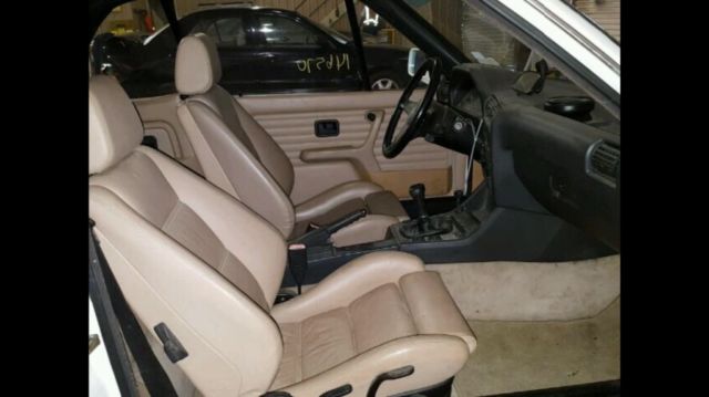 1988 White BMW 3-Series Convertible