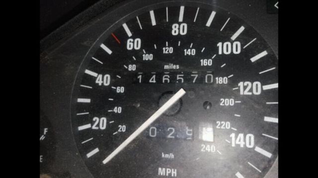 1988 White BMW 3-Series Convertible