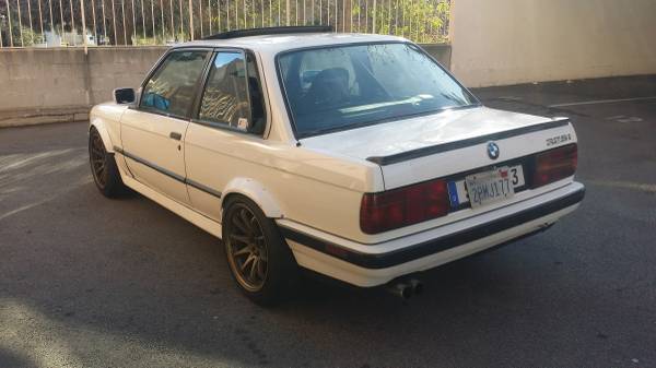 1989 White BMW 3-Series Coupe