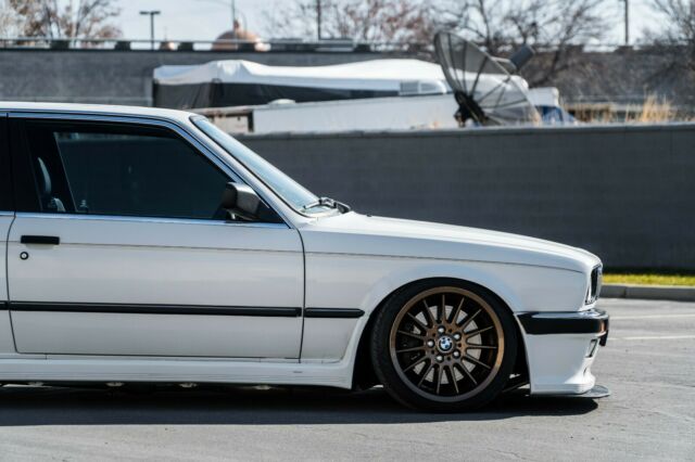 1987 White BMW 3-Series Coupe