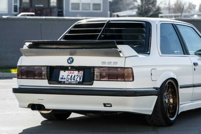 1987 White BMW 3-Series Coupe