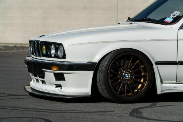 1987 White BMW 3-Series Coupe