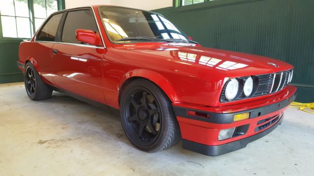1989 Red BMW 3-Series Coupe