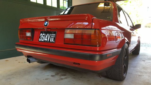 1989 Red BMW 3-Series Coupe