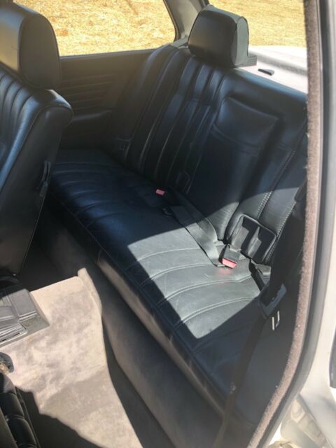 1991 White BMW 3-Series Coupe