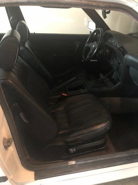 1991 White BMW 3-Series Coupe